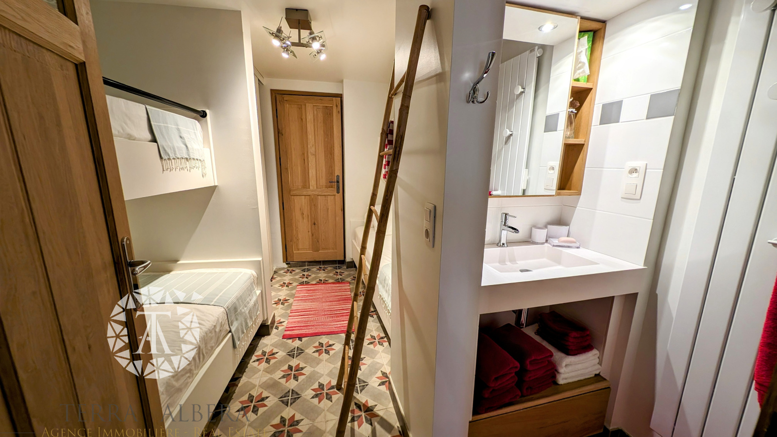 Image_12, Maison de village, Laroque-des-Albères, ref :V1695