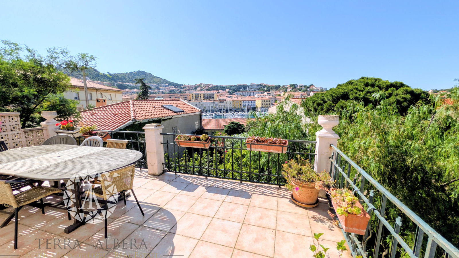 Image_1, Maison, Port-Vendres, ref :V_AR_2158