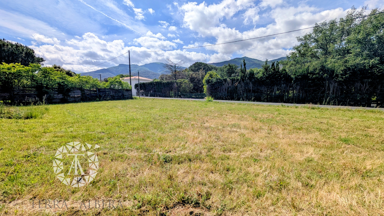 Image_1, Terrain, Laroque-des-Albères, ref :2136