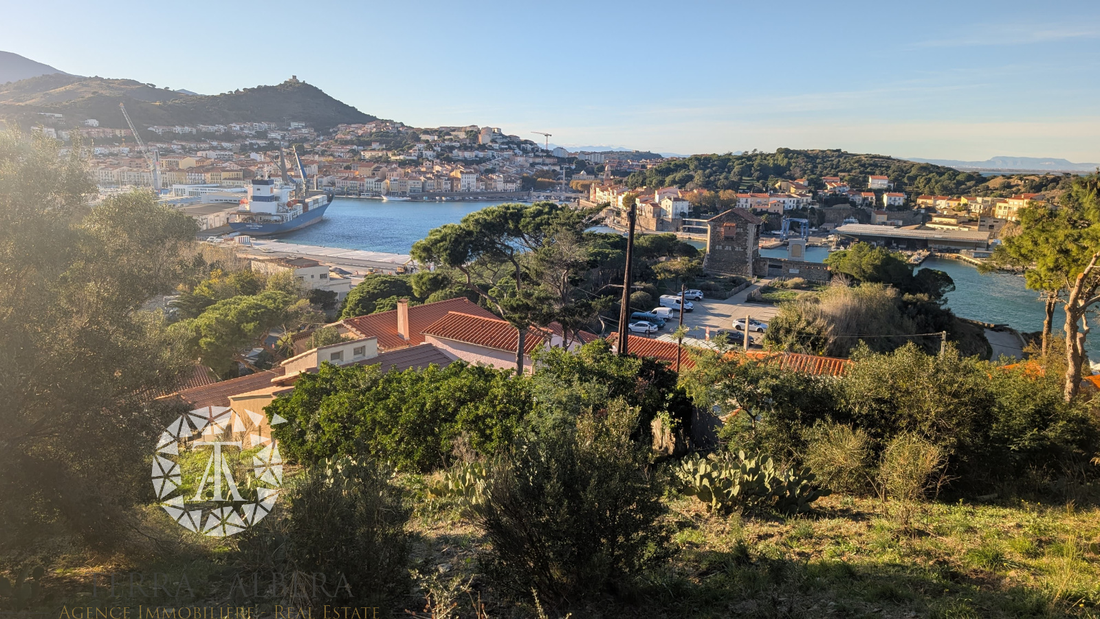 Image_2, Terrain, Port-Vendres, ref :V1938