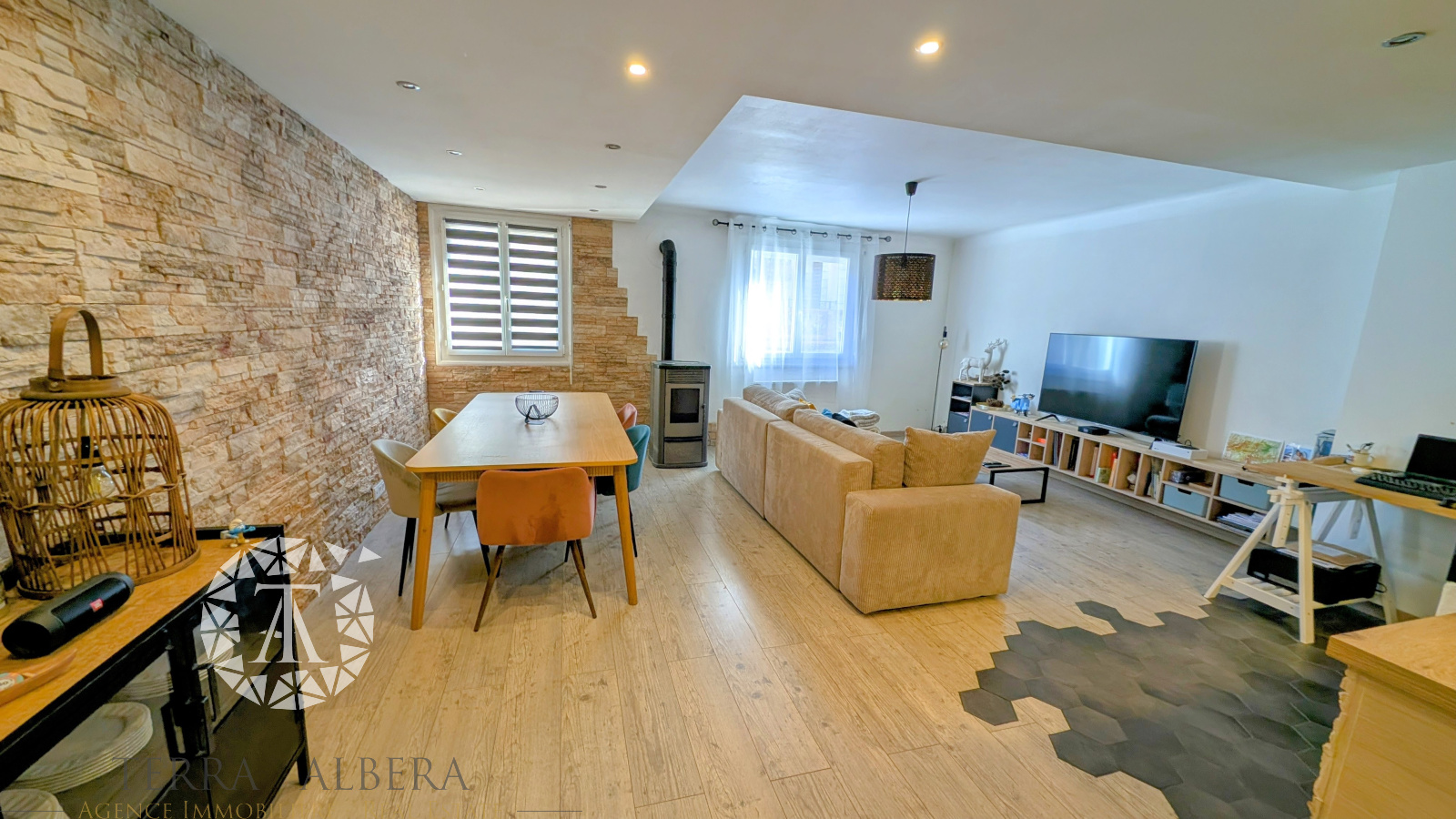 Image_2, Maison de village, Baho, ref :AF1616