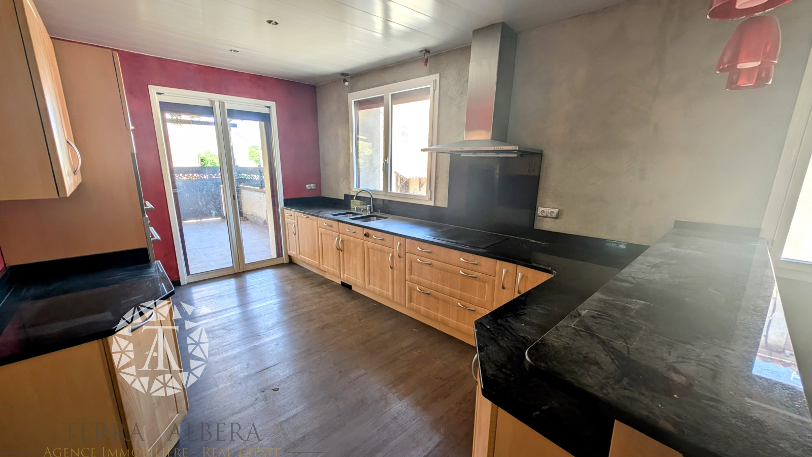 Image_6, Maison de village, Laroque-des-Albères, ref :V1913