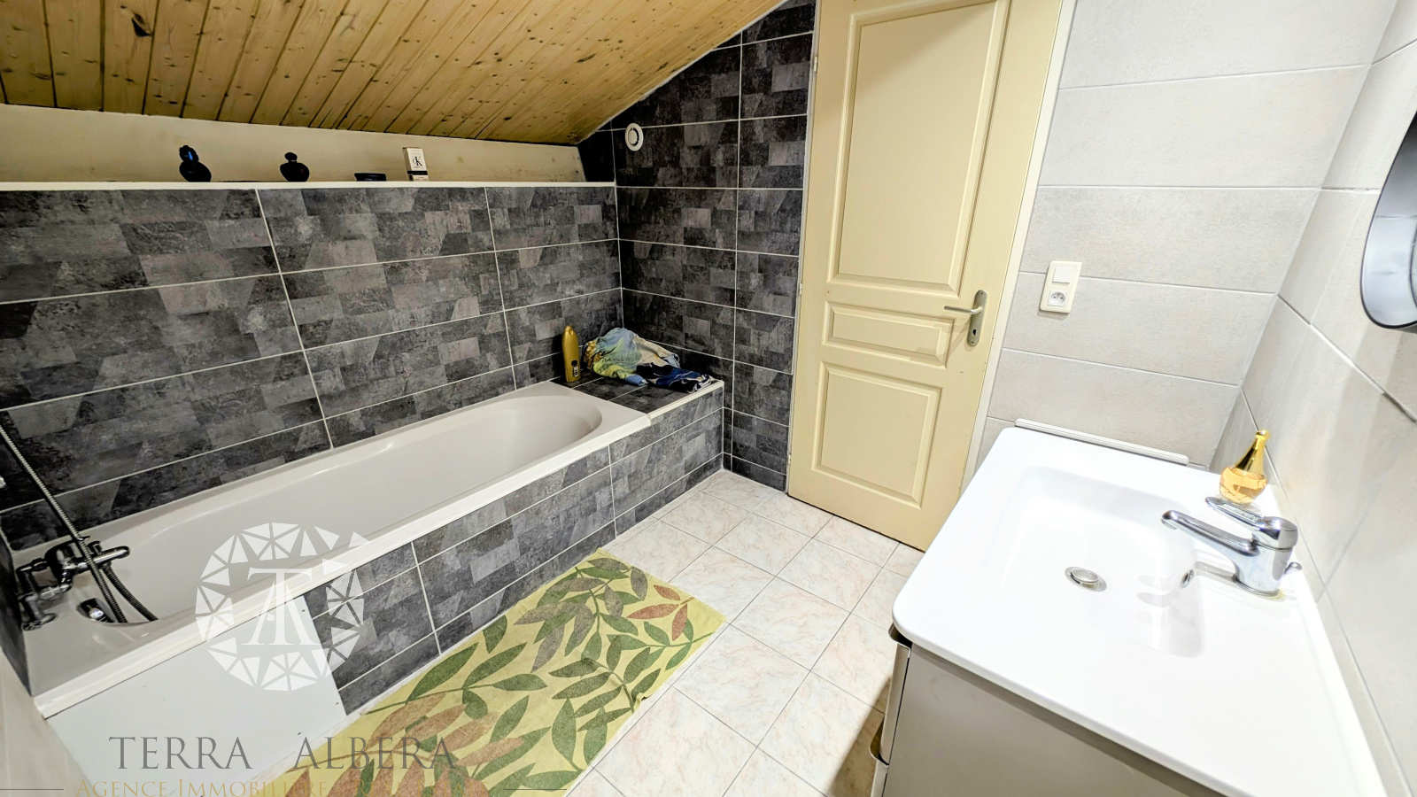 Image_11, Maison de village, Saint-Jean-Lasseille, ref :CML1778