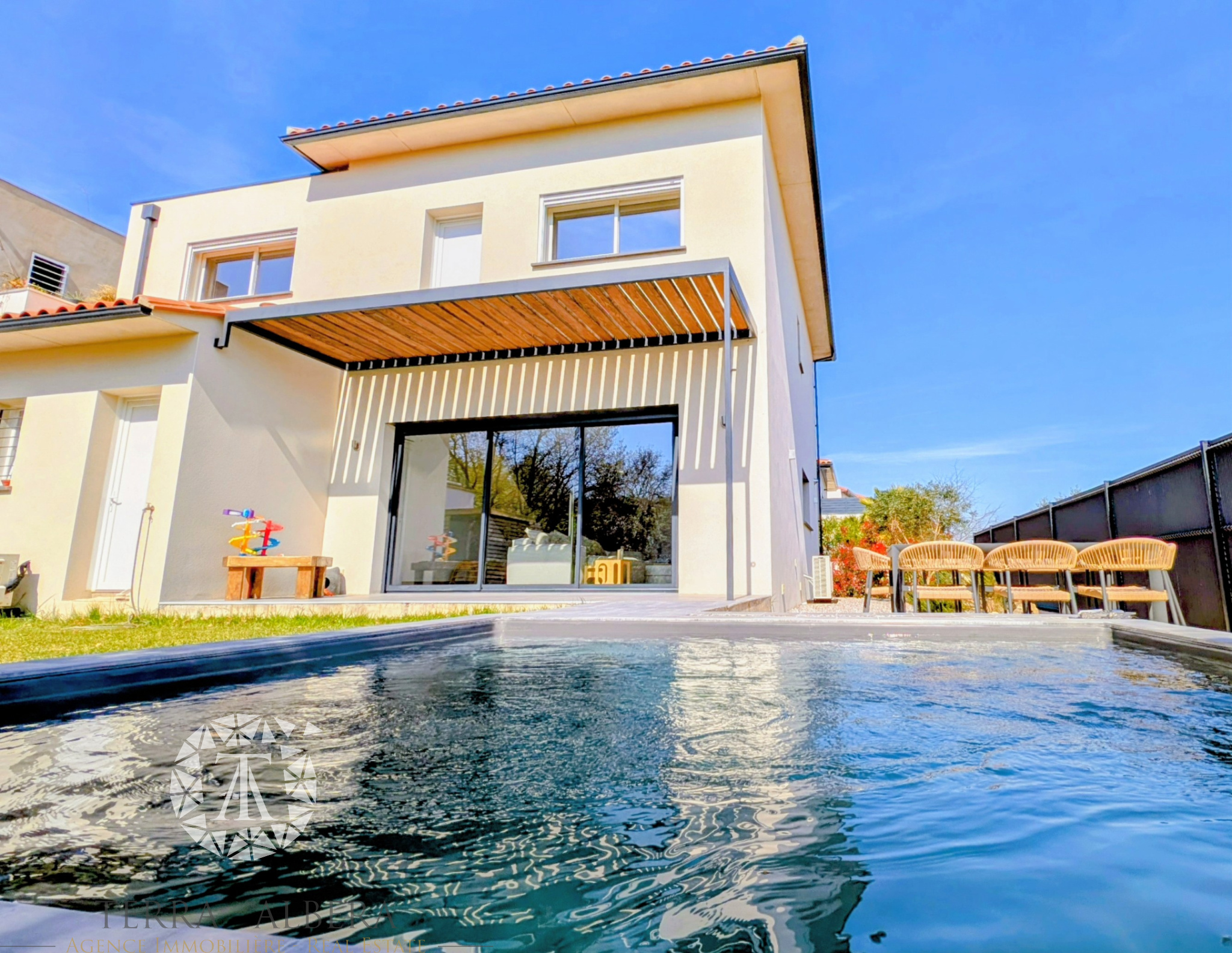 Agence immobilière de TERRA ALBERA